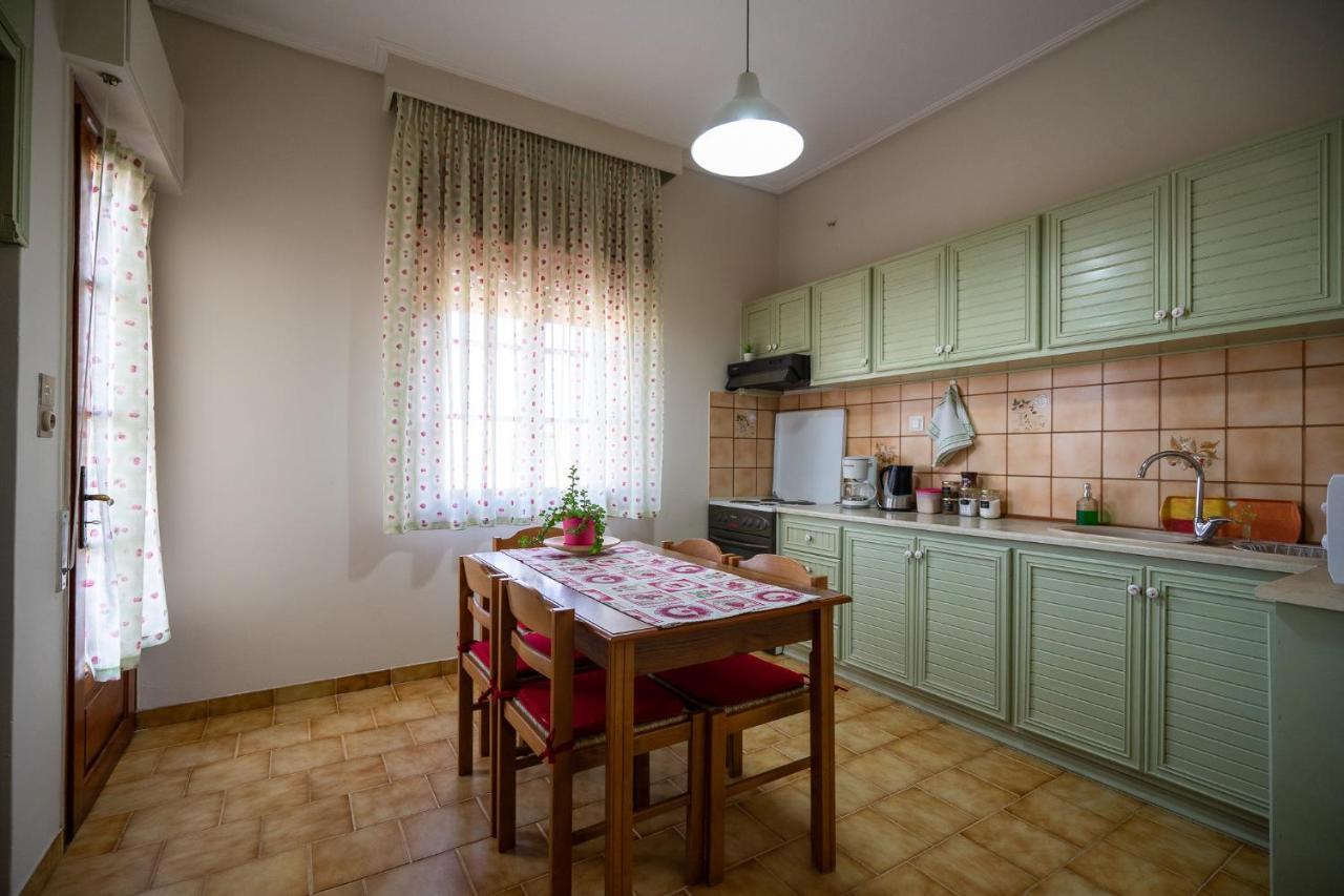 カランバカMeteora Family Houseアパートメント エクステリア 写真
